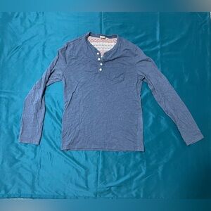 blue hollister long sleeve shirt small